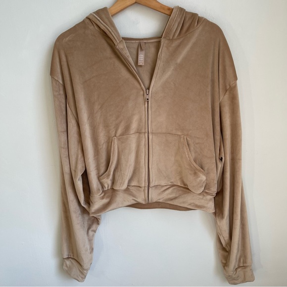 SKIMS Beige Zip-Up Hoodie - Picture 3 of 10